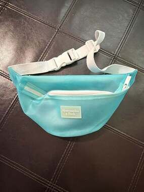 Abercrombie & Fitch Blue Clear Rubber Belt Bag Fanny Pack